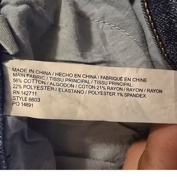 Eloquii Staight Leg Cuffed Hem With Faux Pearl Accents Women's Denim Jeans 26 - Picture 6 of 7